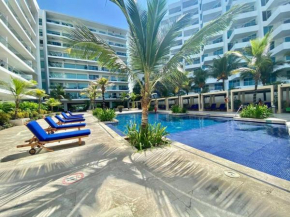 BeachFront Epic Condo
